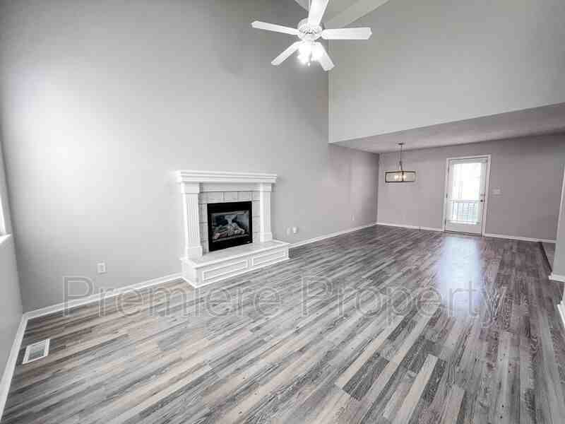 12476 Charlotte St - Photo 3 of 18