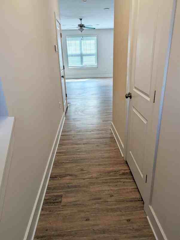 906 Hillman Ln - Photo 2 of 19