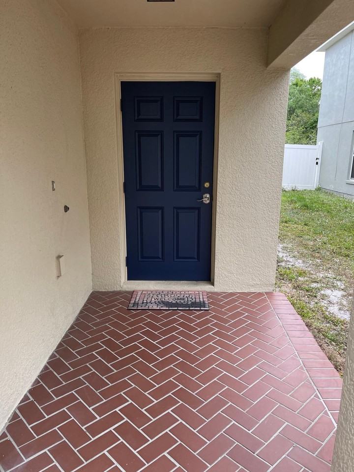 7840 Carriage Pointe Dr #7840 - Photo 3 of 33