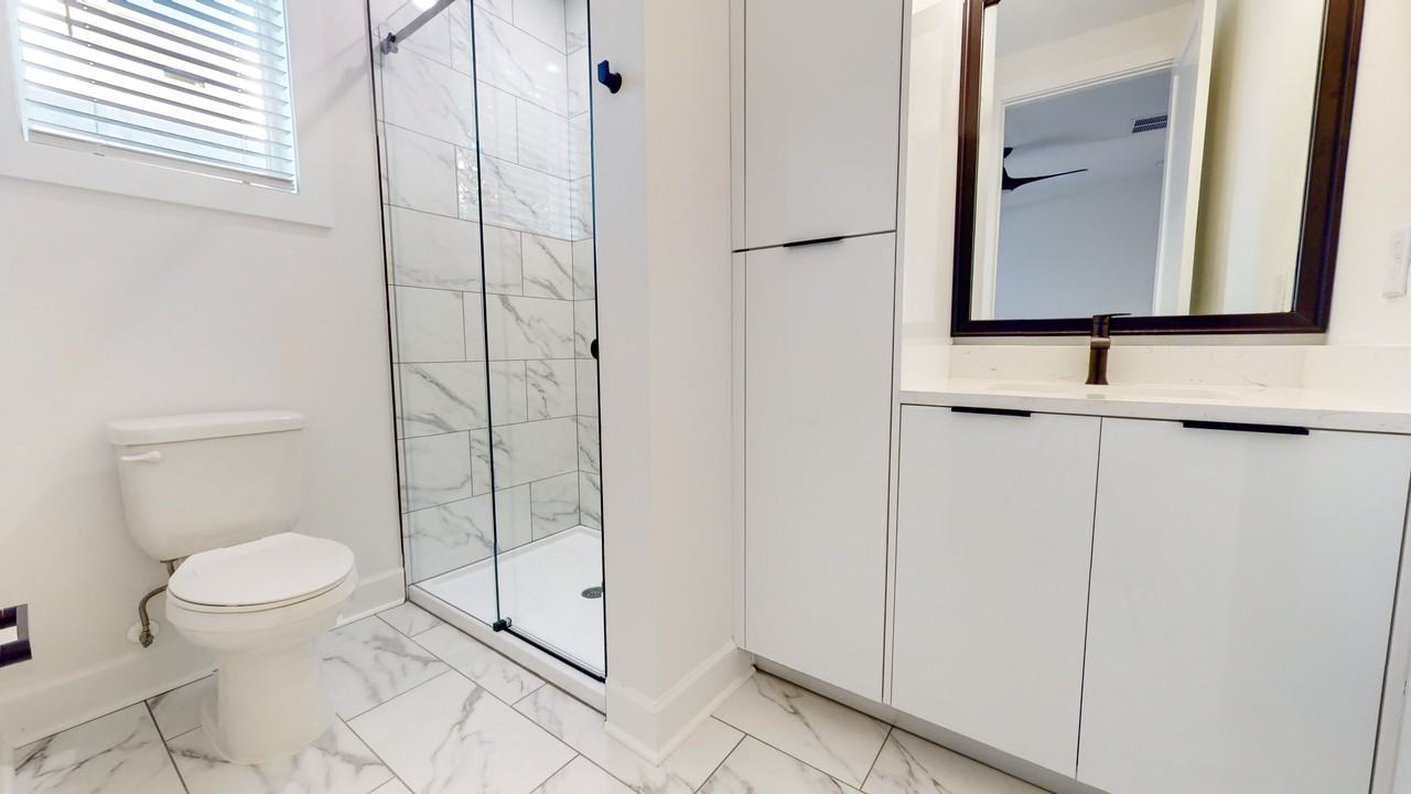 1520 N Pierce St #5 - Photo 7 of 33