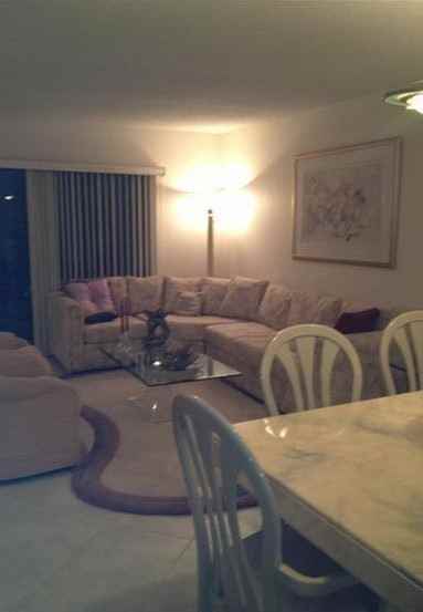 7360 S Oriole Bl 202 - Photo 3 of 4