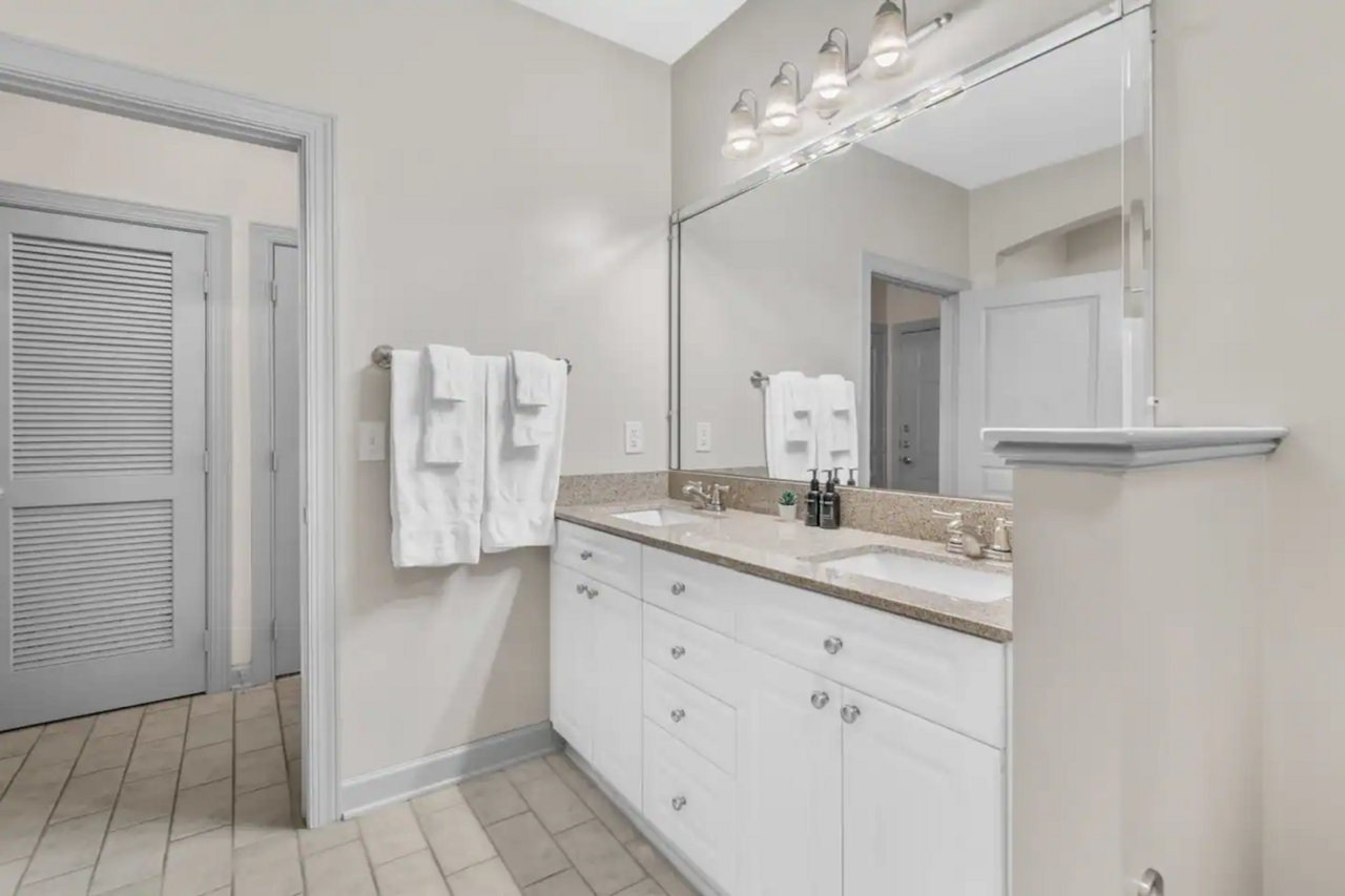 1425 Rock Springs Cir NE, Atlanta, GA 30306 - Photo 3 of 50