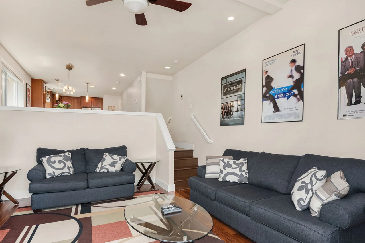 215A 26th Ave E #1 - Photo 3 of 19