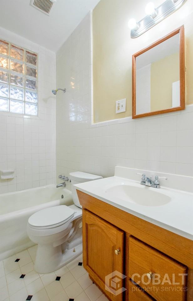 993 North Highland Avenue Northeast #02 - Photo 4 of 12