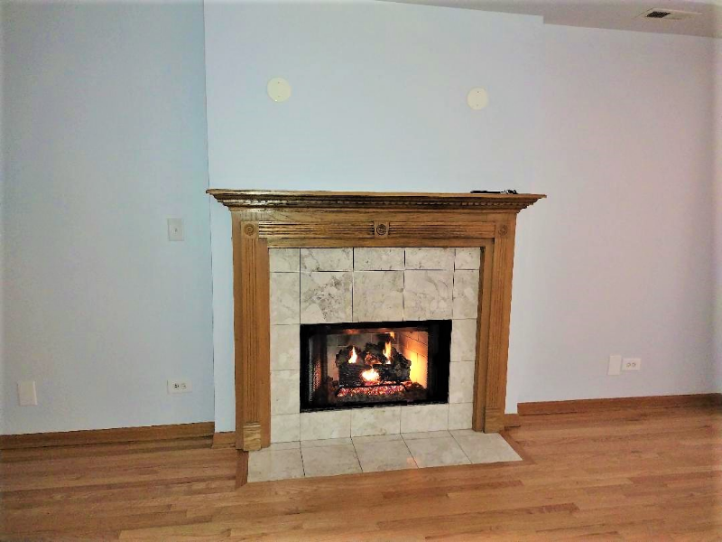 4426 S Calumet Ave #2 - Photo 2 of 18