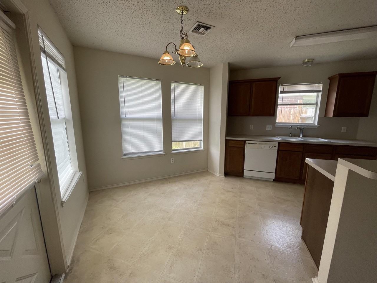 7721 Wolf Dr #1 - Photo 2 of 5