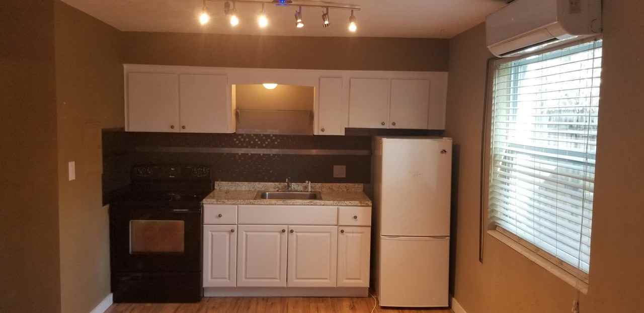 655 7th Ave N #4 - Photo 3 of 28