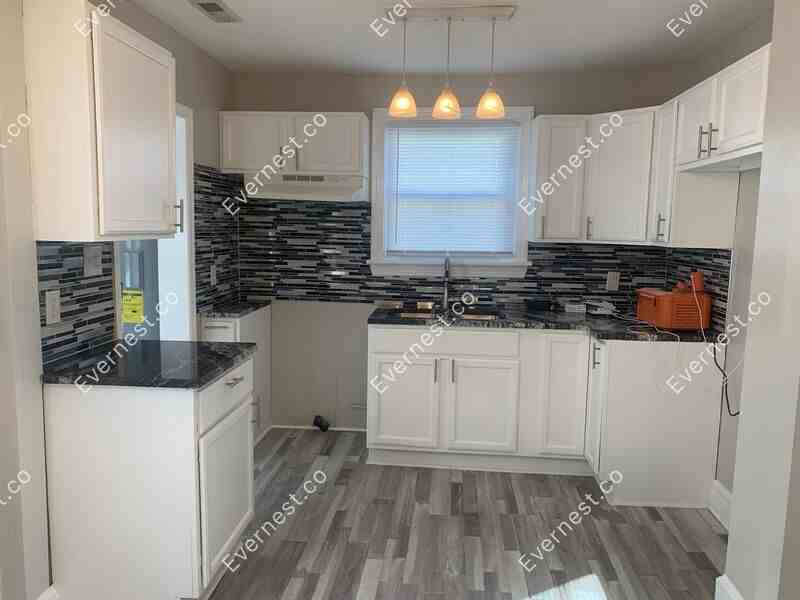 2710 Wellington St - Photo 2 of 14