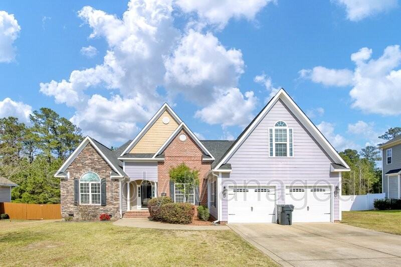 1461 Vergeland Dr - Photo 3 of 27