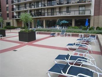 Longwood Avenue #802 - Photo 4 of 11