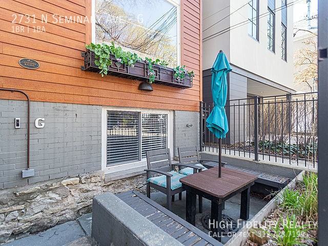 2731 N Seminary - Photo 2 of 11