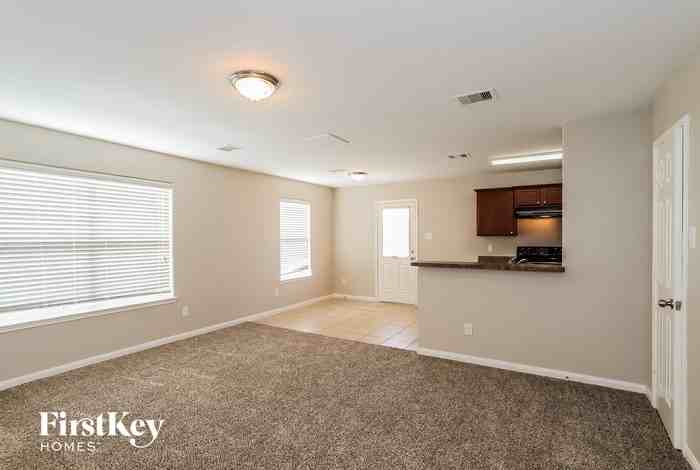 6722 Clover Walk Ln - Photo 3 of 15
