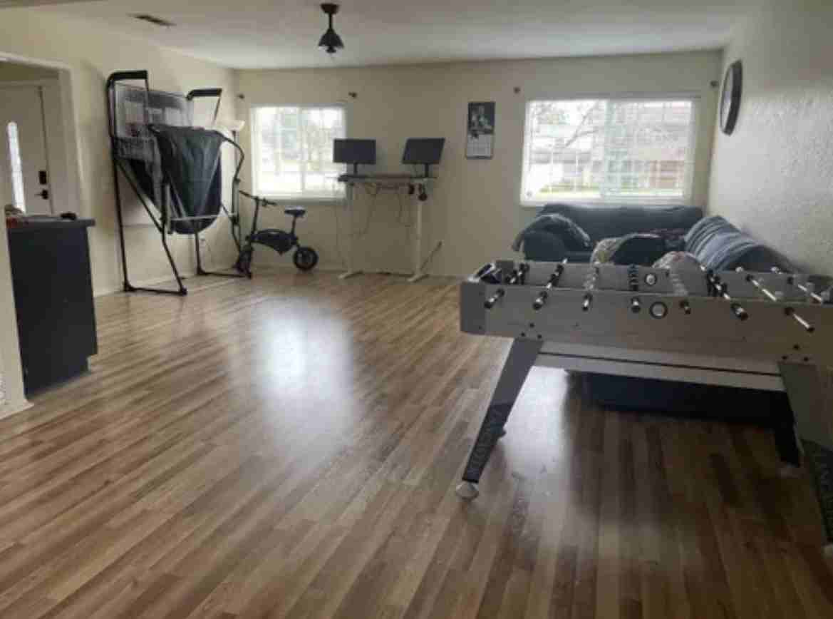 1323 Del Haven Court - Photo 3 of 3