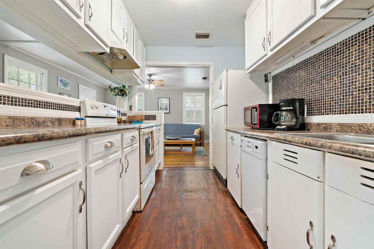 316 Border Dr W #1 - Photo 7 of 21
