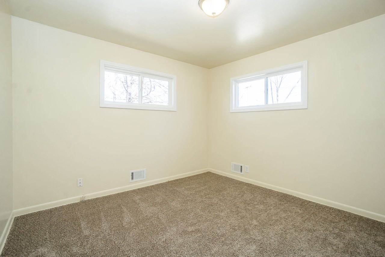 7028 Lipan St #1 - Photo 6 of 20