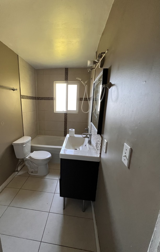 451 Saint Davids Avenue - Photo 7 of 14
