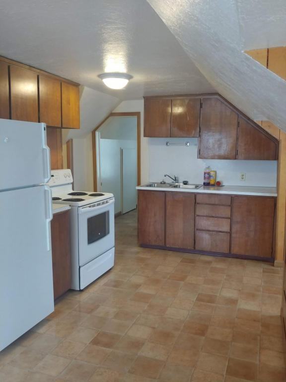 295 N 100 W - Photo 4 of 7