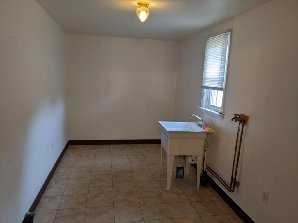 513 Sarver Rd - Photo 4 of 11