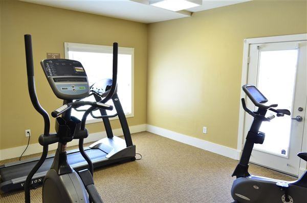 Lincoln Family Apartments - Photo 3 of 10