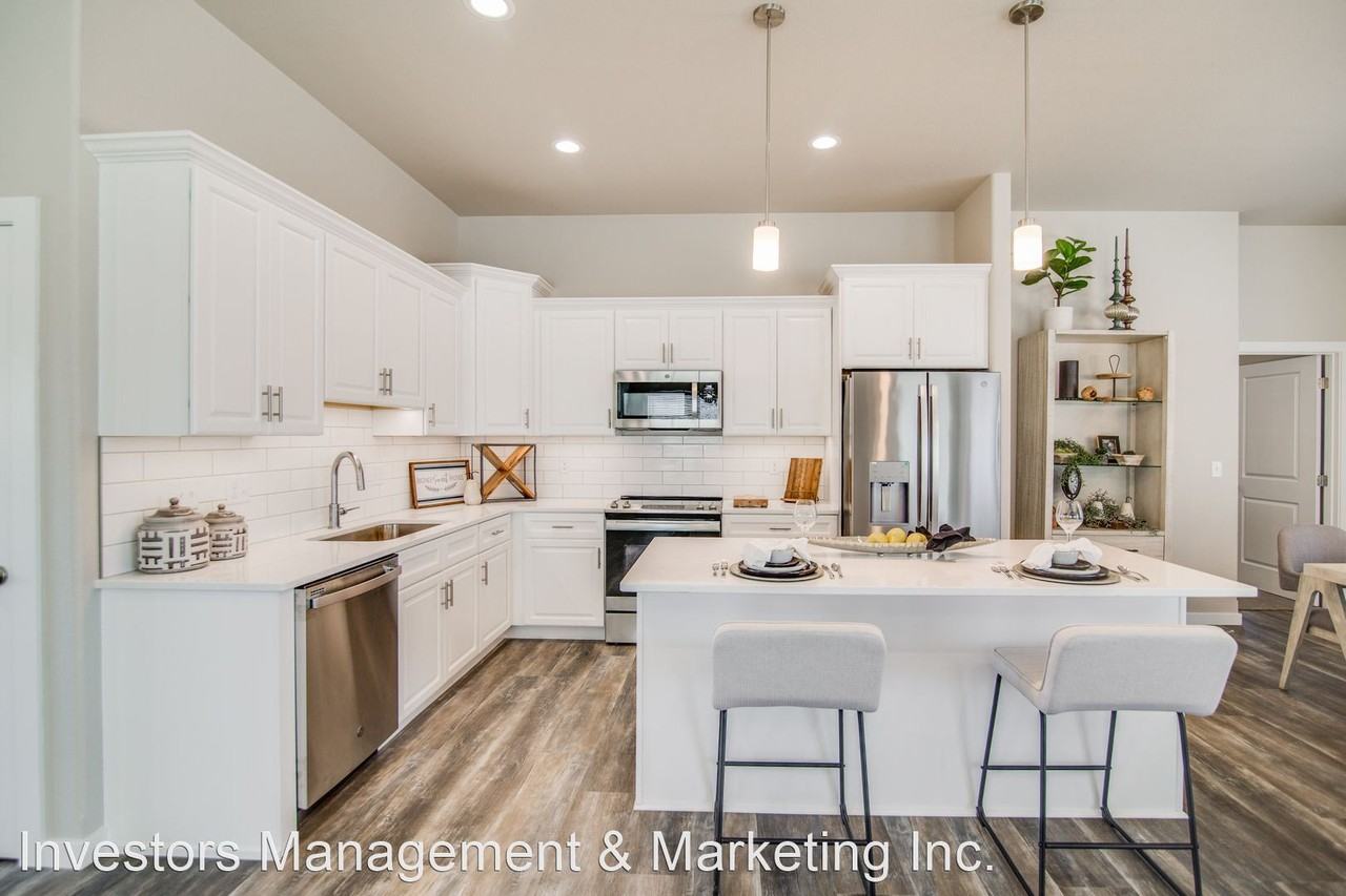 Coulee Ridge Twin Homes Apartments Knudsen Avenue & Texas Loop