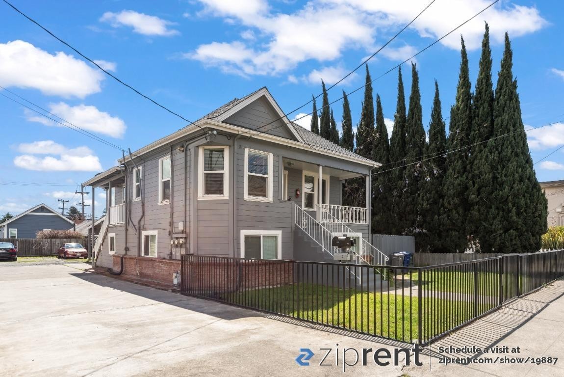 279 Estabrook St #A - Photo 2 of 22