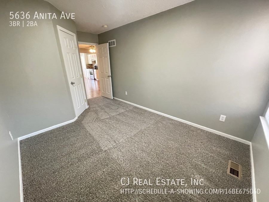 5636 N Anita Ave - Photo 6 of 10