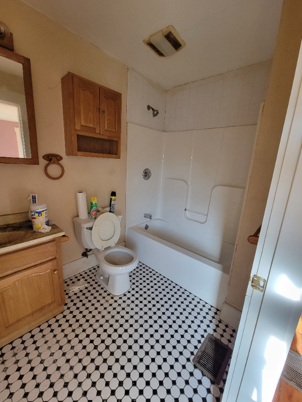 32 Forest St - Photo 2 of 16