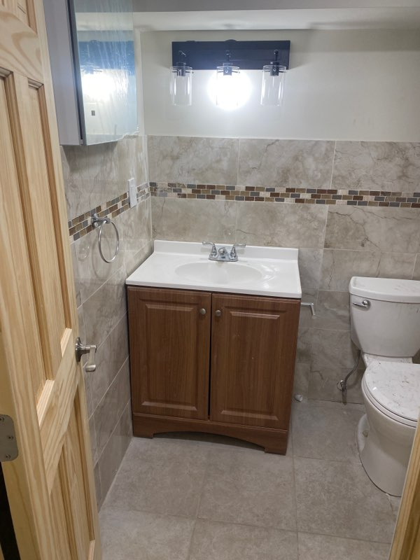 122 Maplewood Ave - Photo 3 of 6