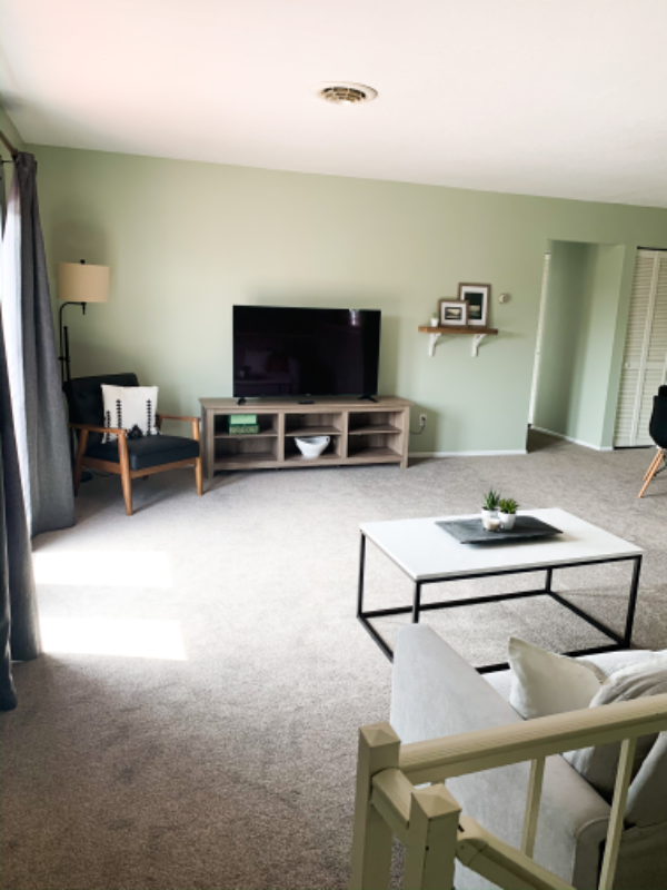 2852 Seminole Trl - Photo 2 of 8