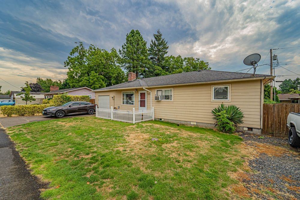 501 Nw 78th St - Photo 2 of 24