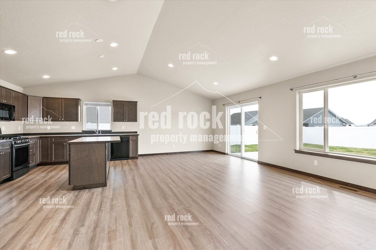 6659 W Irish Cir #1 - Photo 6 of 31