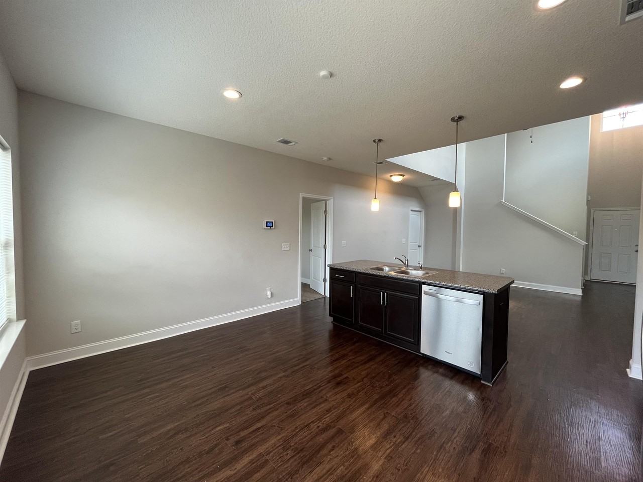 200 Gambrell Rd #0 - Photo 6 of 21