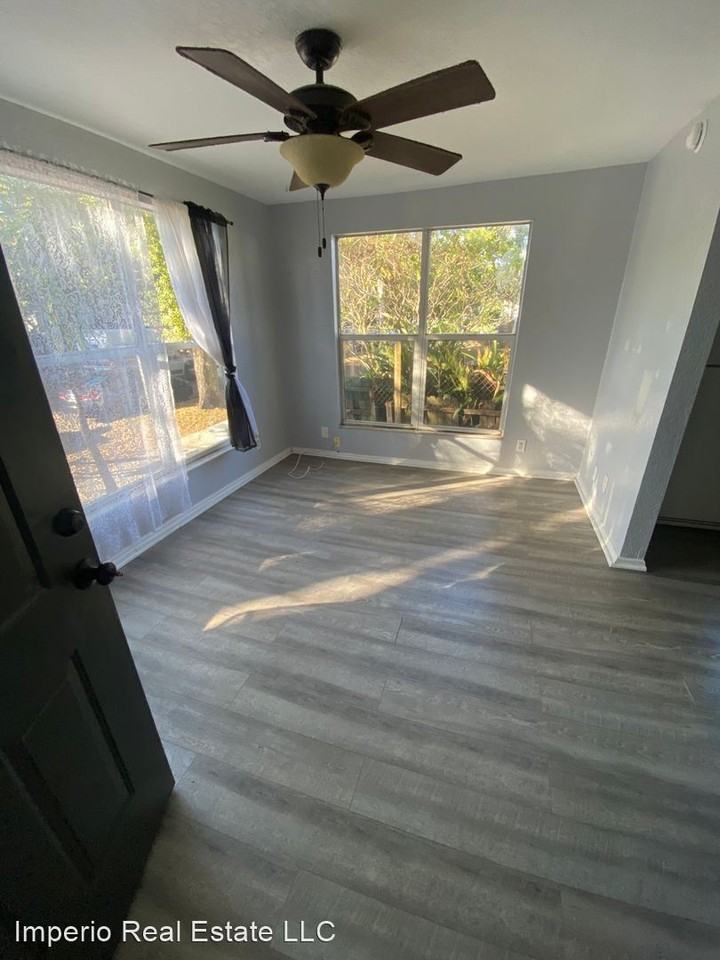 715 8th St N - Photo 2 of 8
