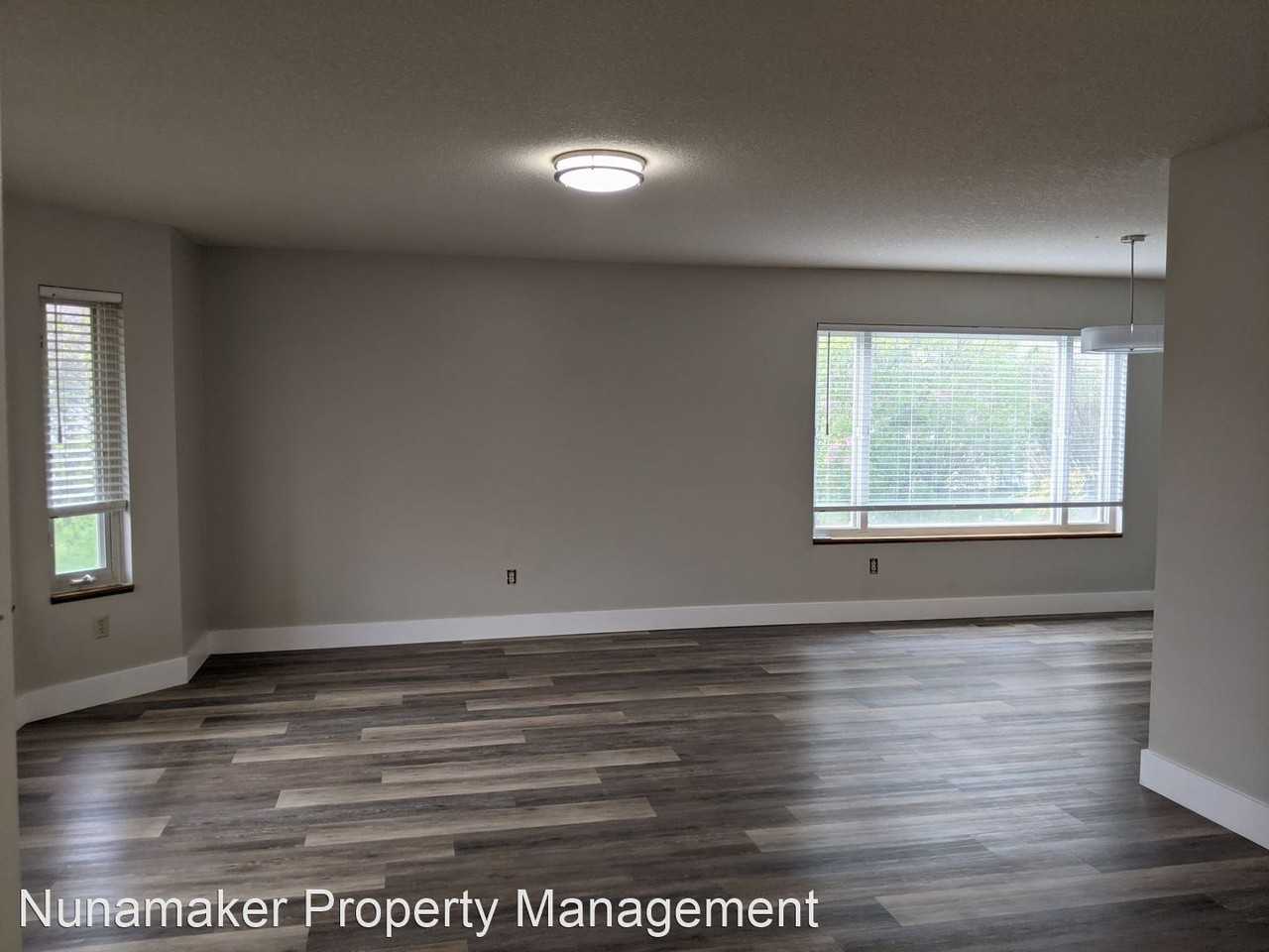 966 Hood View Ct - Photo 2 of 9