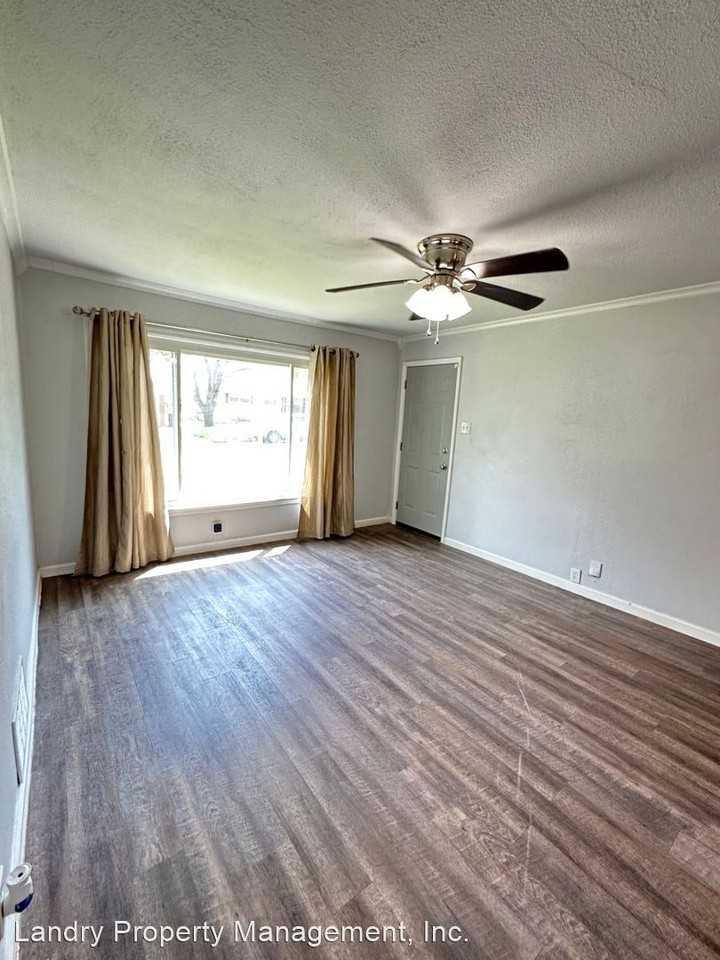 1012 Turner St - Photo 2 of 15