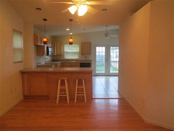 1167 Allen St - Photo 2 of 9