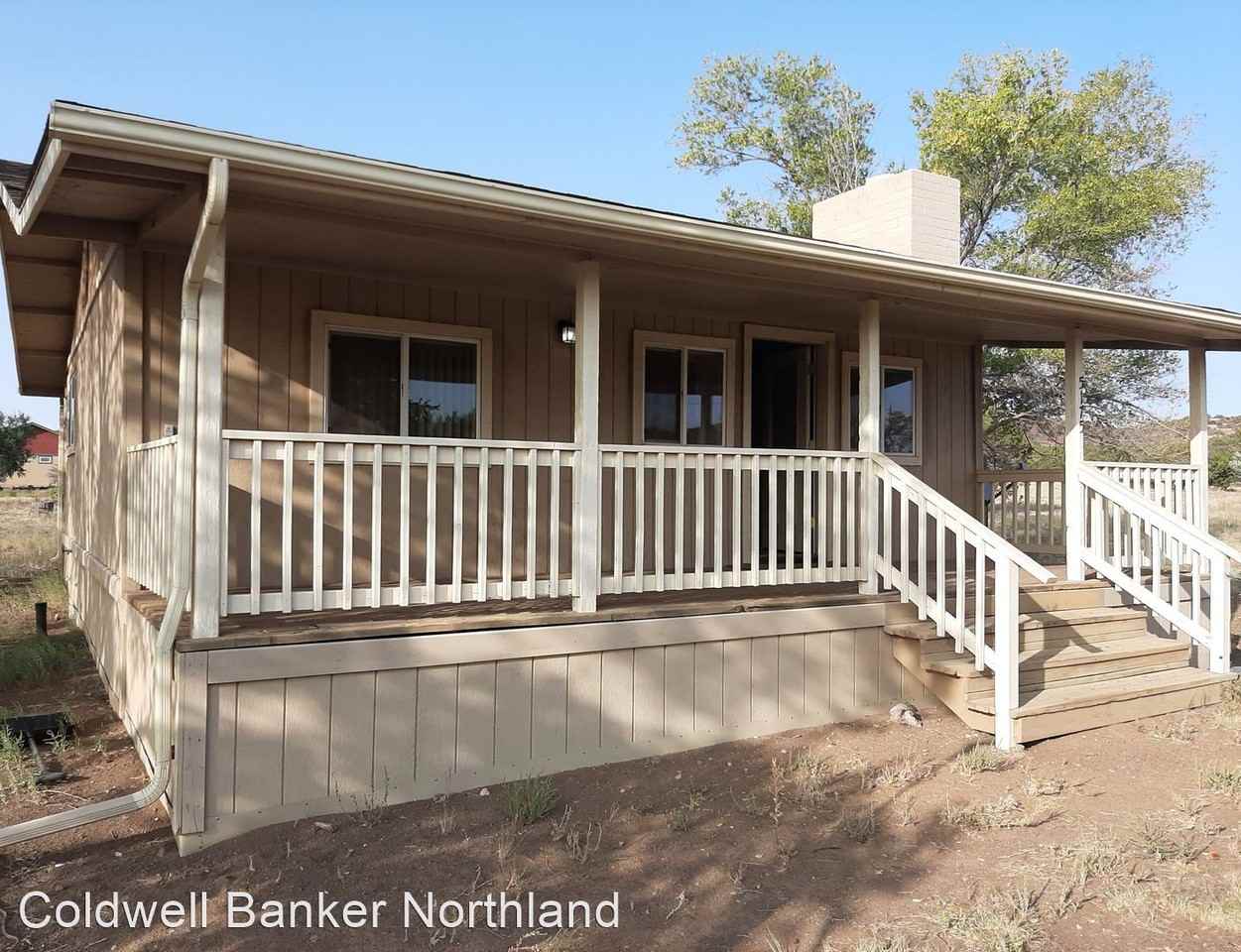 5175 Wade Ln - Photo 2 of 10