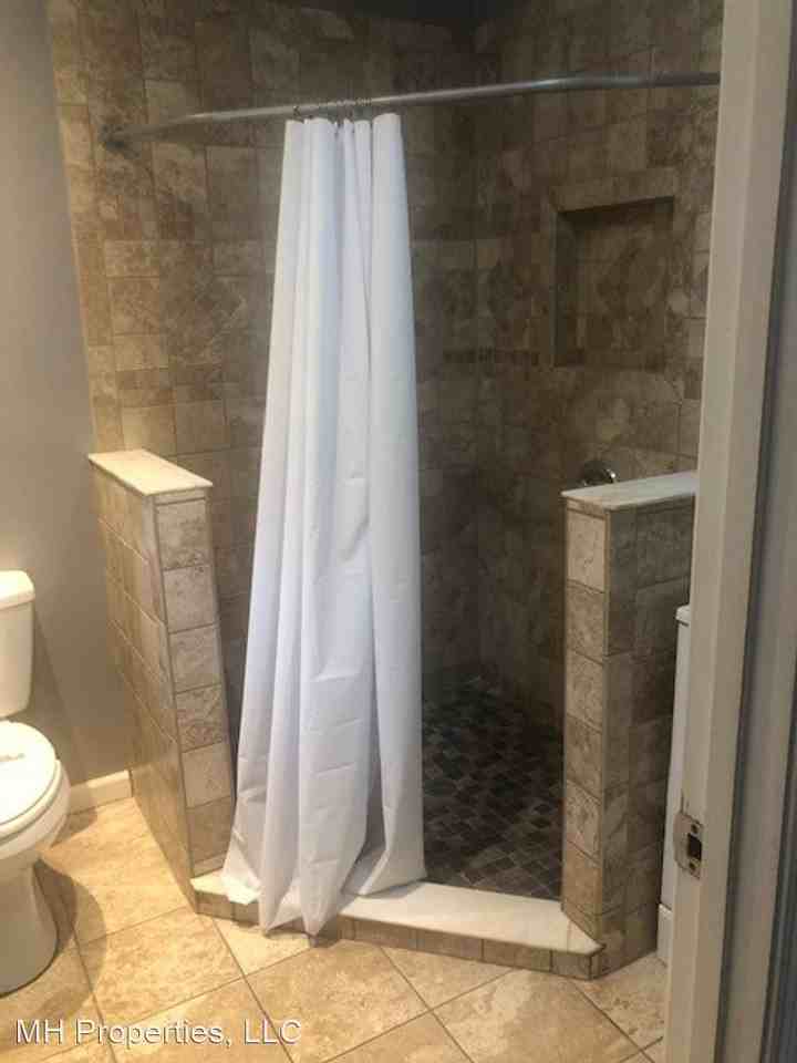2907 Rockrose Ave - Photo 2 of 14