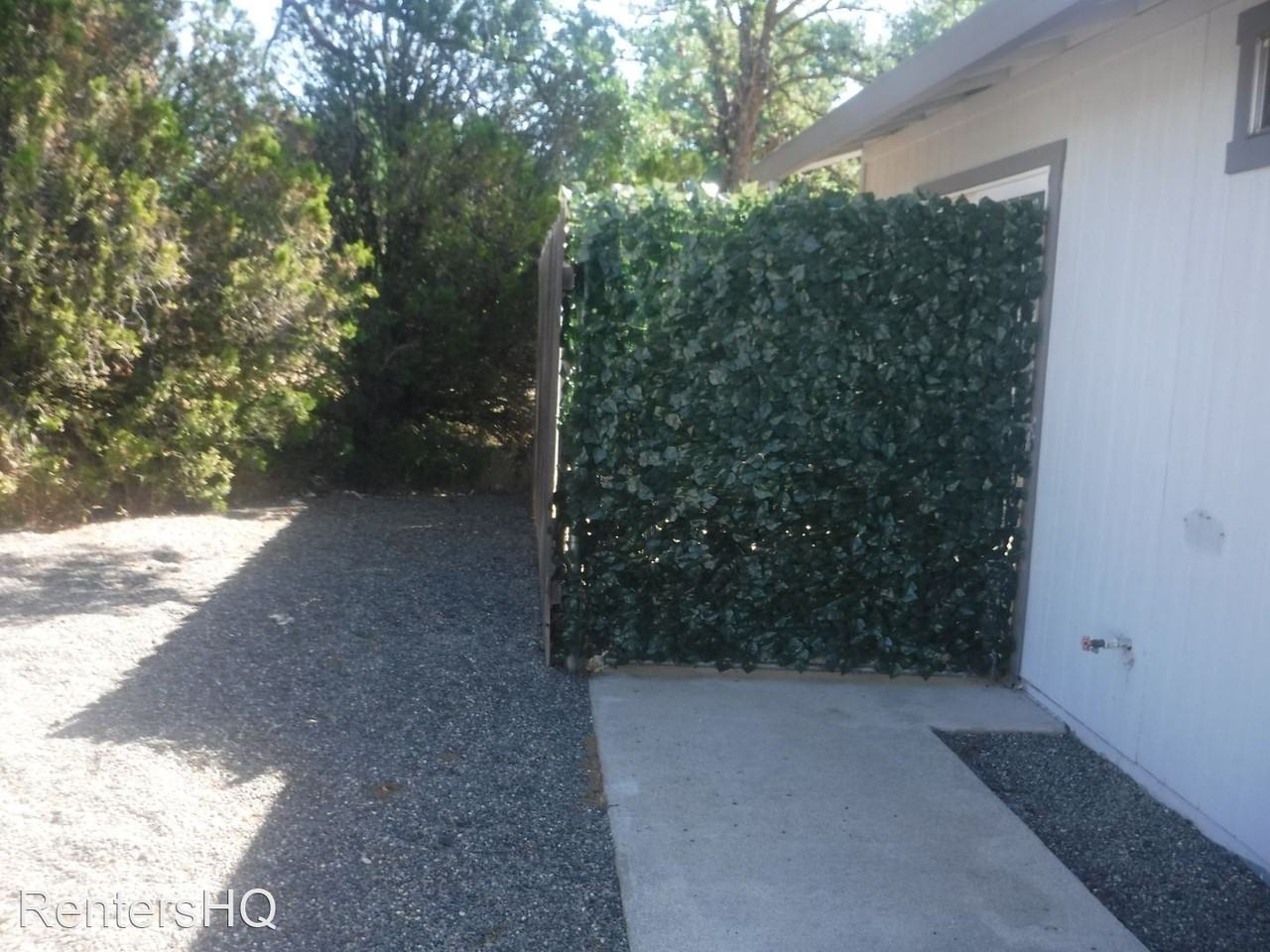 2571 Christian Ave - Photo 3 of 22