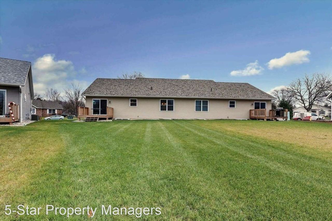 2015 Wakefield Rd - Photo 2 of 29