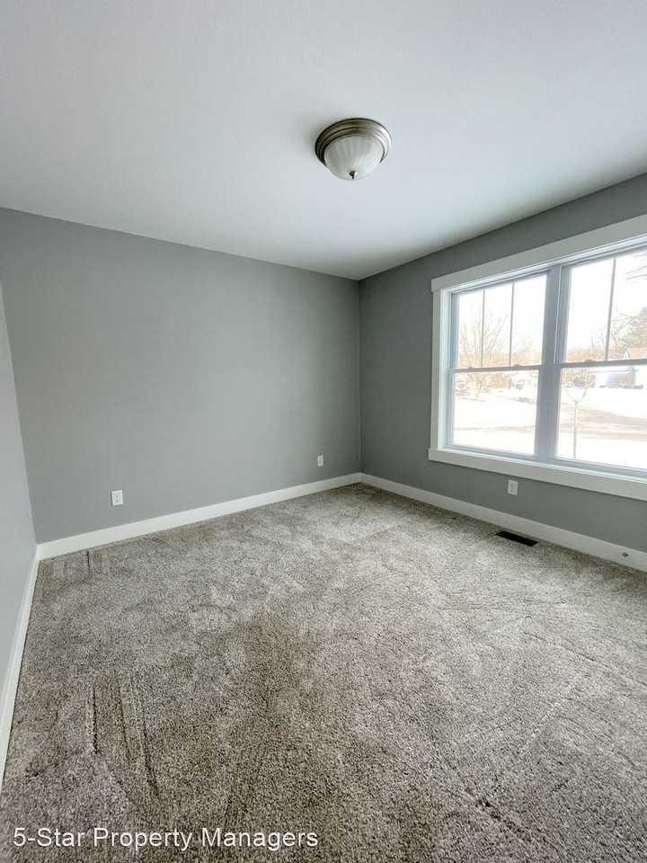 2015 Wakefield Rd - Photo 3 of 29