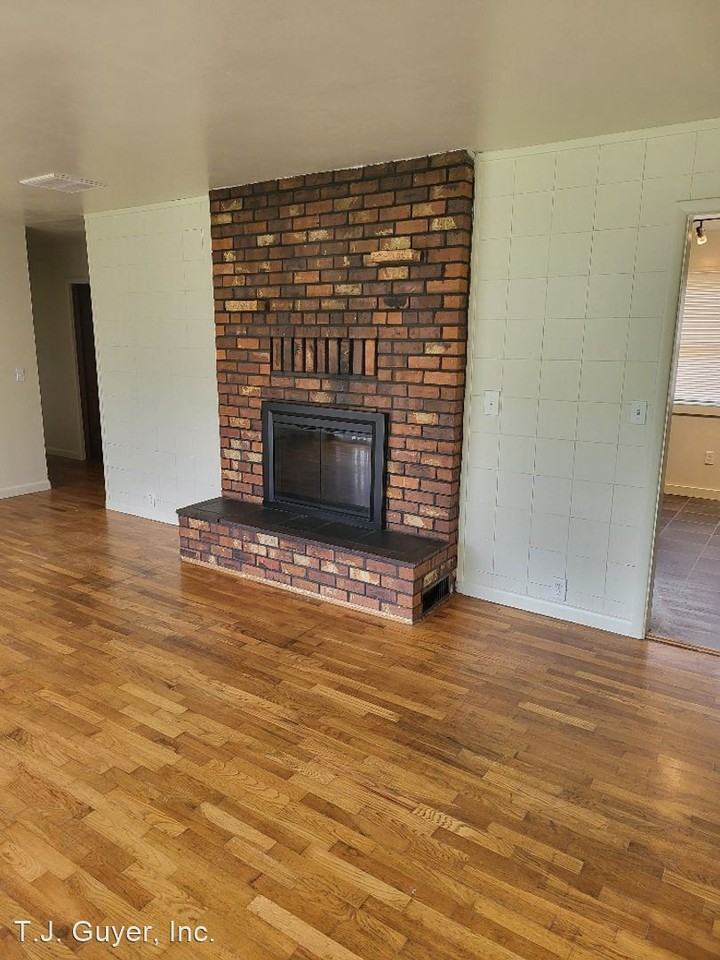 1438 Sw Wilson Ave - Photo 3 of 26