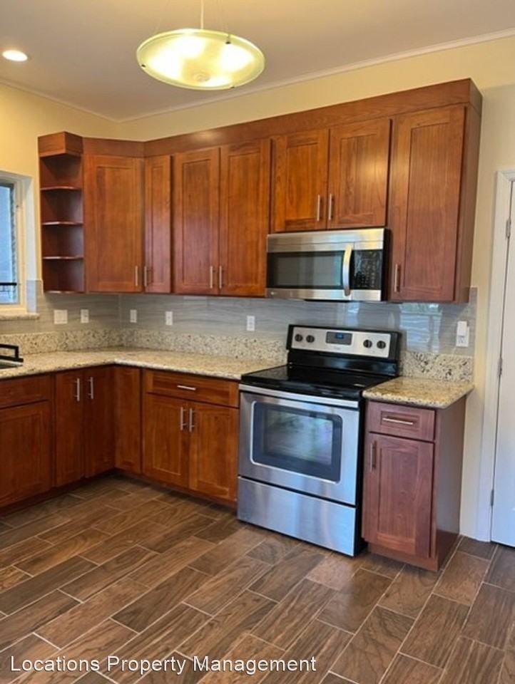 1621 Ala Lani St - Photo 3 of 27