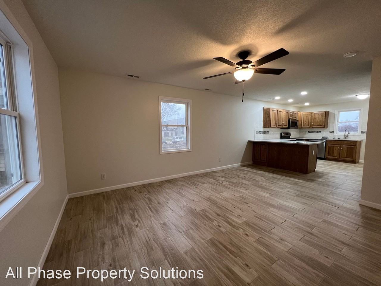 1021 N 20th St #100 - Photo 2 of 6