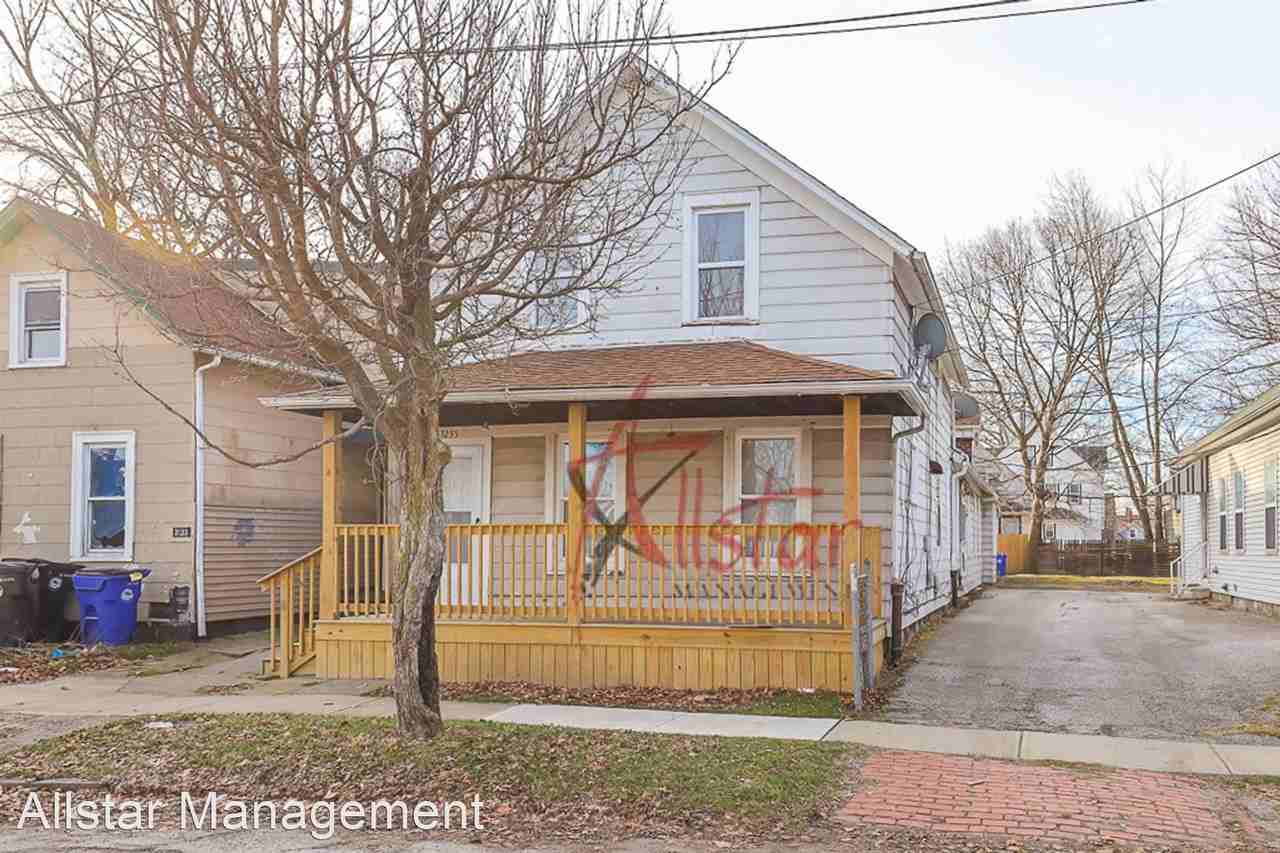 3235 Erin Ave - Photo 2 of 4