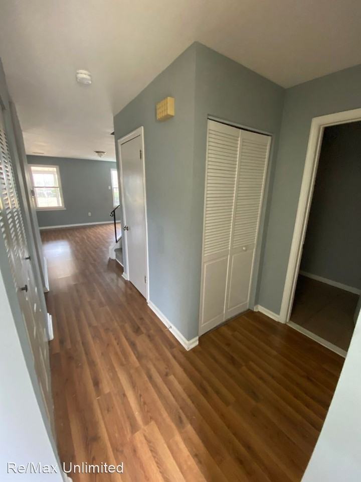 41 River Bank Dr - Photo 2 of 15