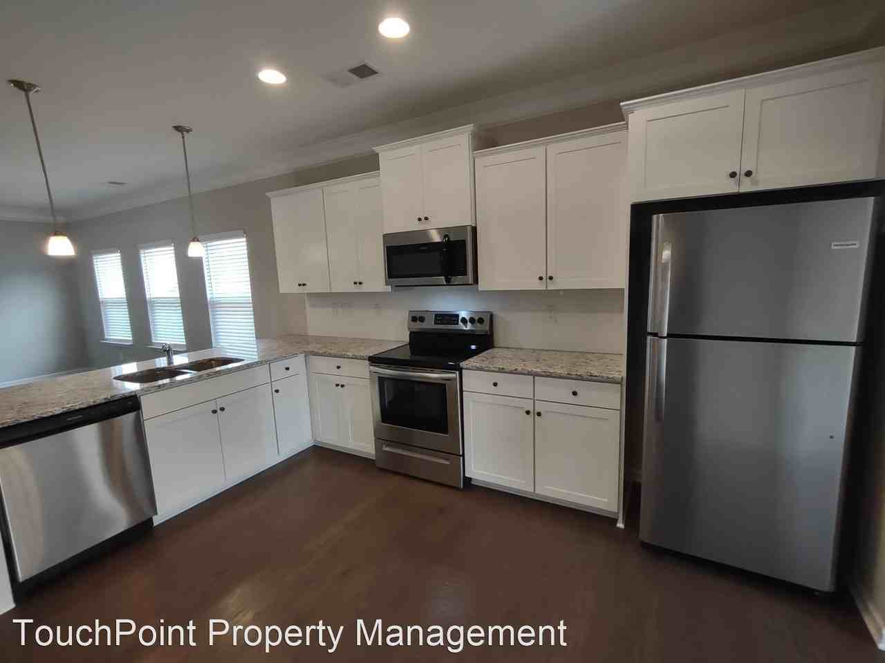 160 Kingston Dr - Photo 2 of 20