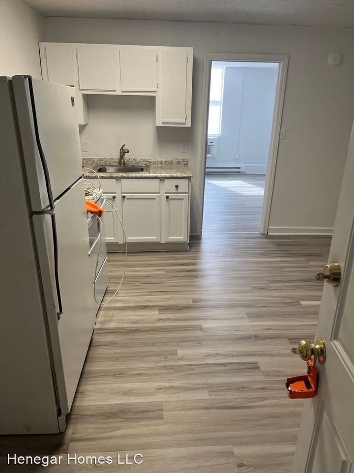3756 Williamson Road NW - Photo 3 of 6