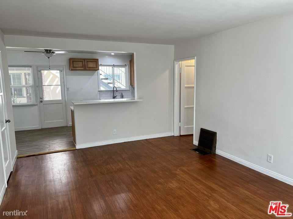 11516 Washington Pl #B - Photo 3 of 10