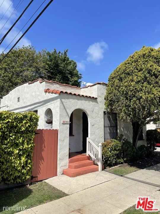 9943 Braddock Dr - Photo 2 of 2